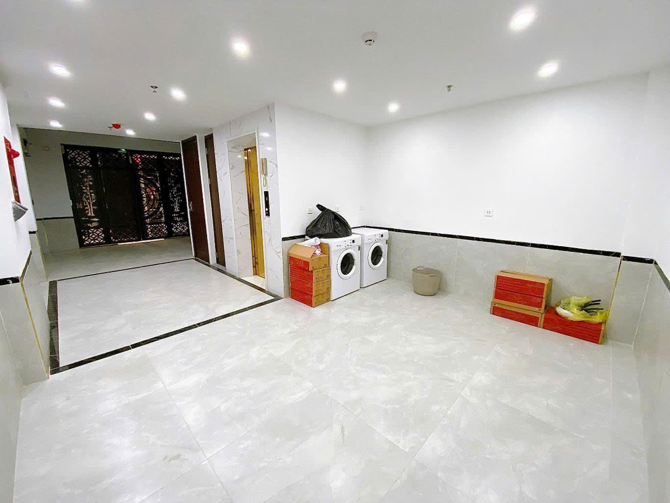 QUAN TÂM NGAY - CCMN phố Nguyễn Đức Cảnh, Hoàng Mai - 57m 7T, thang máy. Dòng Tiền đều đặn Mặt ngõ - Ảnh 1